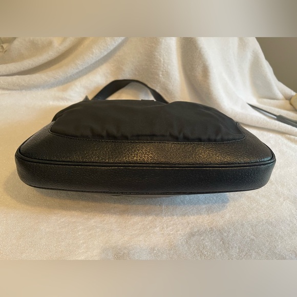 Black Gucci Jackie Canvas & Leather Bag - Picture 4 of 11